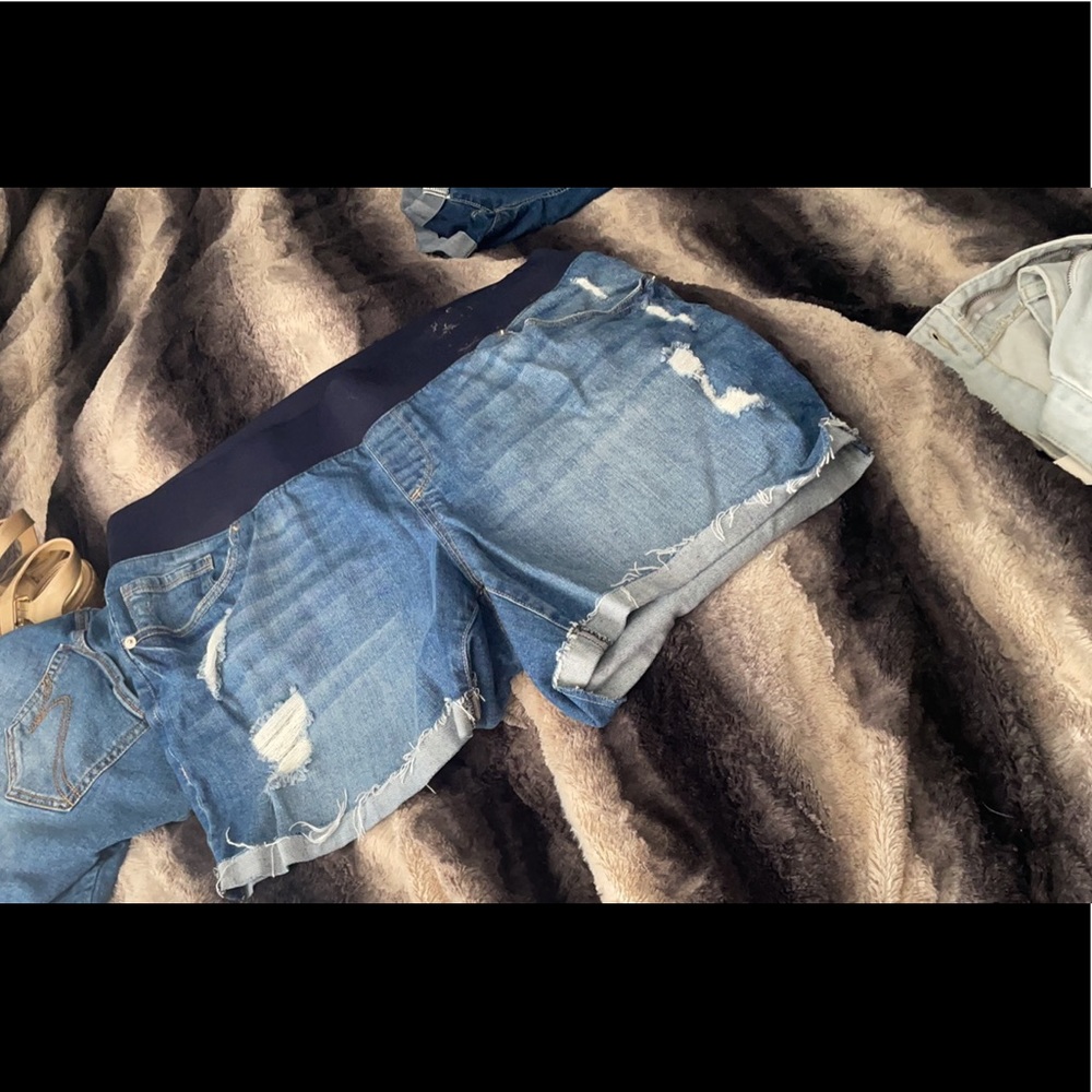 Womens maternity shorts